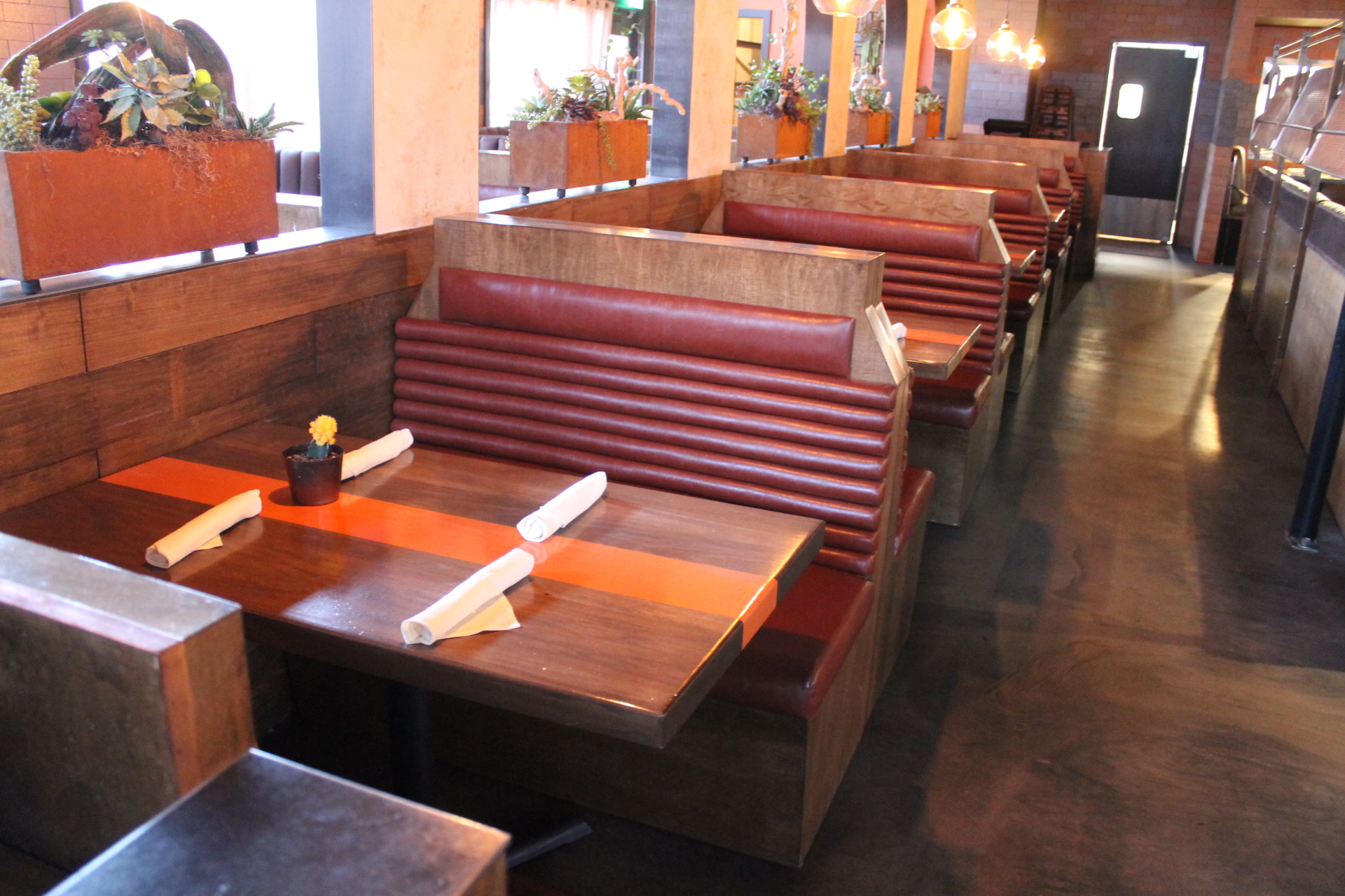 A leader in restaurant furniture upholstery and restaurant bench fabrication.